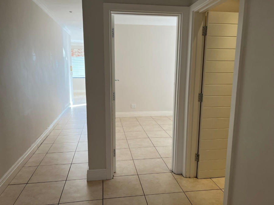 To Let 2 Bedroom Property for Rent in Humewood Eastern Cape